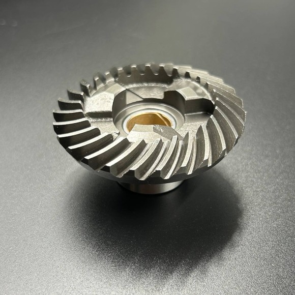 Шестерня переднего хода Yamaha 9,9-15 (T15-06.00.00.18; 15F-06.09; 15A-801030; 15F-16036)  (YUELANG)