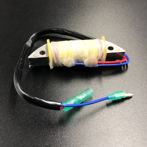 Катушка зажигания подмаховиковая Mercury/Tohatsu 9.9-30 (3G3-06021-1) (KACAWA) Катушка зажигания подмаховиковая Mercury/Tohatsu 9.9-30 (3G3-06021-1) (KACAWA)