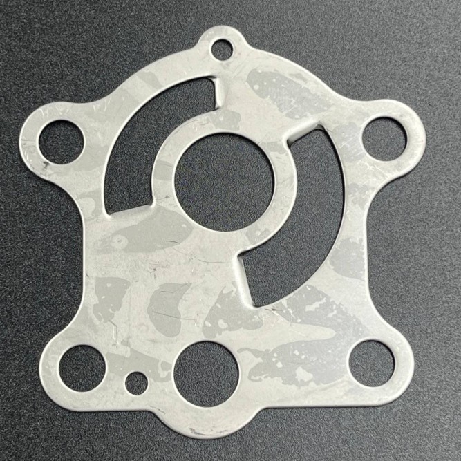Пластина помпы Yamaha 663-44323-00