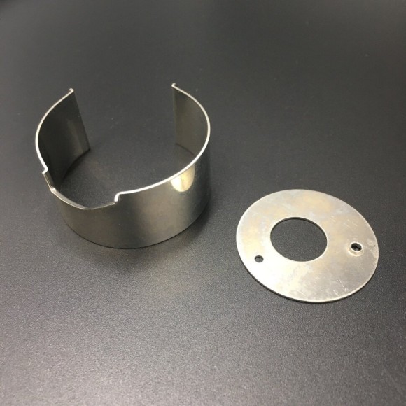 Стакан помпы охлаждения Suzuki DT9.9-15 (вкладыш и пластина) (Omax)