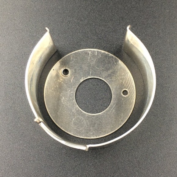 Стакан помпы охлаждения Suzuki DT9.9-15 (вкладыш и пластина) (Omax)