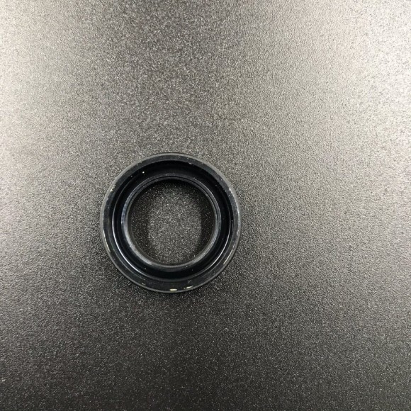 Уплотнение гидроподъемника Yamaha 55-90 (Yamaha)