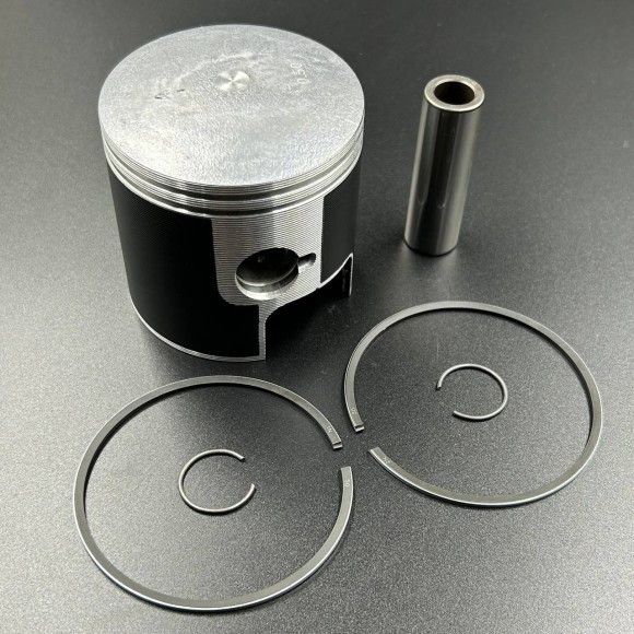 Поршневой комплект Suzuki DT40 (0.50mm) (12100-94400-0.50) (Osaka) Поршневой комплект Suzuki DT40 (0.50mm) (12100-94400-0.50) (Osaka)