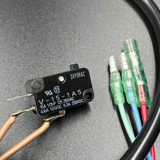 Кнопка нейтрали для дистанции Yamaha 704  704825402000