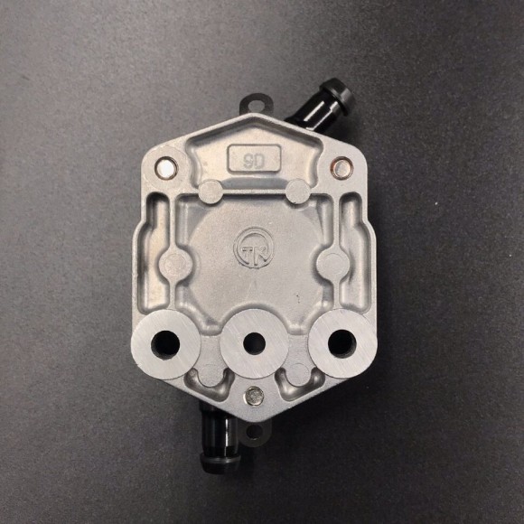 Насос топливный Yamaha 115-250 (Yamaha) Насос топливный Yamaha 115-250 (Yamaha)