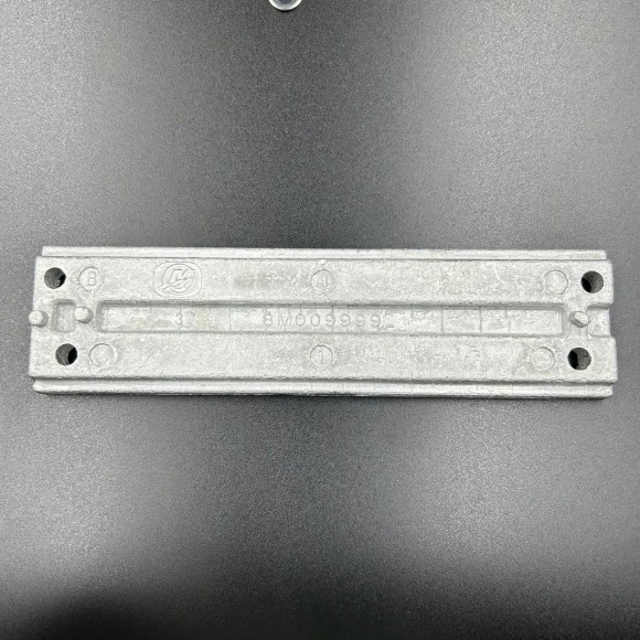 Анод подвески алюминиевый Mercury (818298A1; 818298T1; 818298Q1) (Quicksilver)