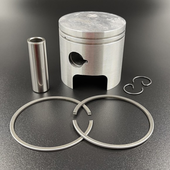 Поршневой комплект Suzuki DT25-30 (+0.25mm) (12110-96353-0.25) (Omax) Поршневой комплект Suzuki DT25-30 (+0.25mm) (12110-96353-0.25) (Omax)