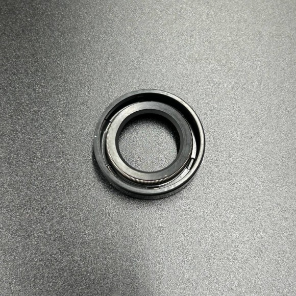 Сальник Mercury (26-99325) (17х29х6) (Quicksilver)