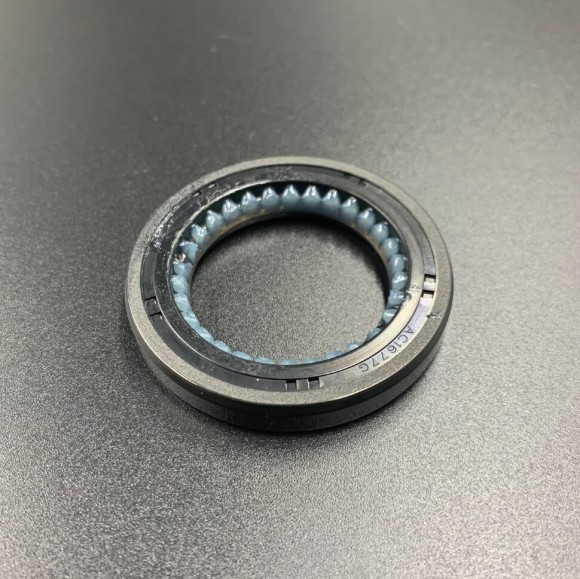 Сальник Honda (91252-ZY3-003) (30x45x7) (Honda)