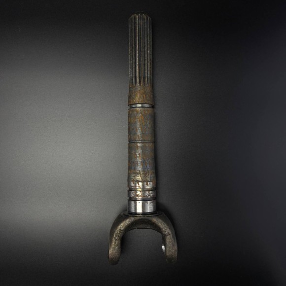 Вилка карданного вала YOKE ASSY-SPLINED QS