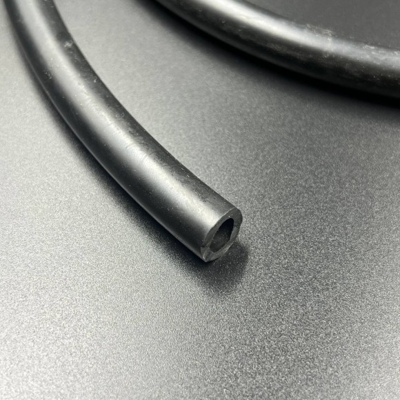 Шланг топливный (внутр. 10mm, внешн. 15mm) (1метр) (Premarine)