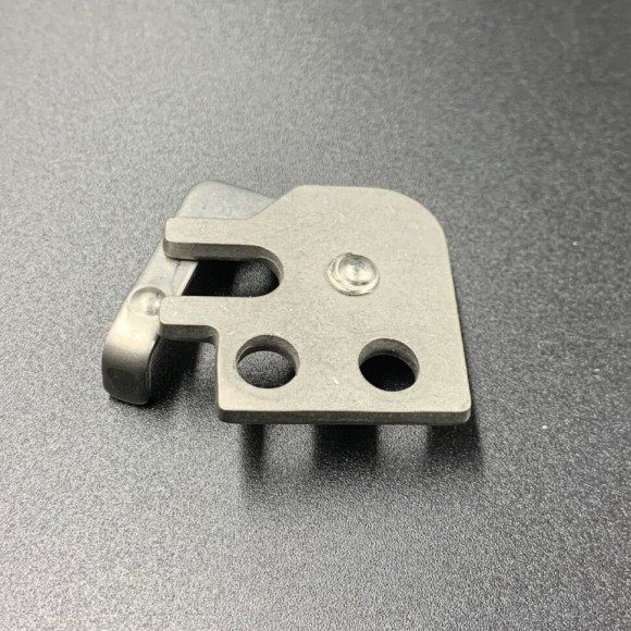 Фиксатор троса управления Tohatsu 30-40 Фиксатор троса управления Tohatsu 30-40