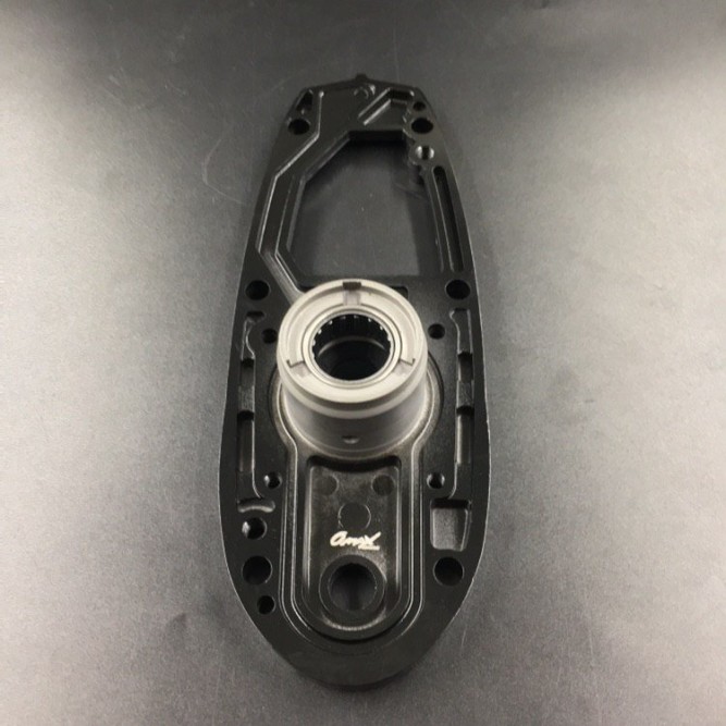 Основание помпы охлаждения Suzuki DT40, DF40-50 (56130-94413-0EP) (Omax)