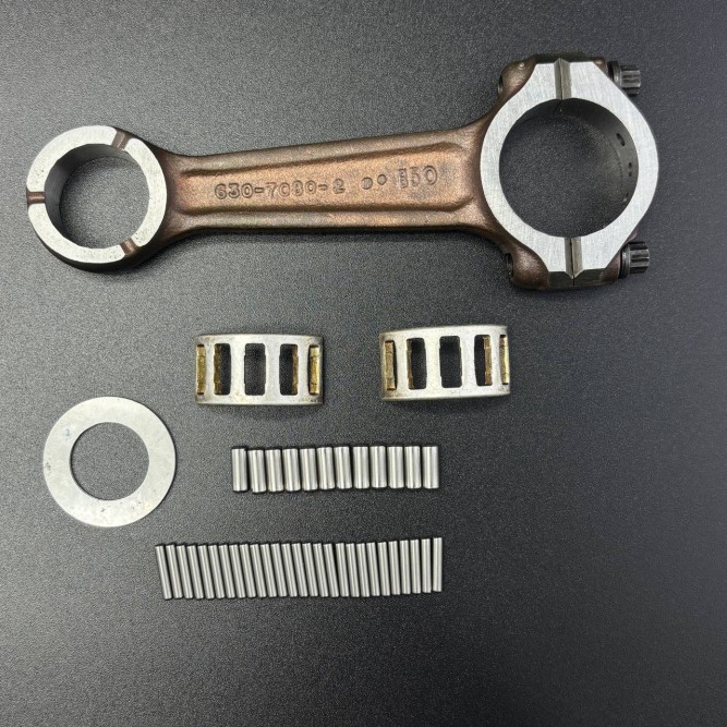Шатун CONNECTING ROD 630-8835A4 (Quicksilver)