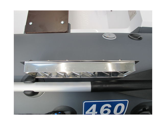 Решетка воздухозаборника 325х112х27 мм