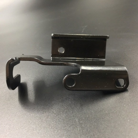 Крепление троса д/у Yamaha 30D (Yamaha)