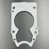 Прокладка под пластину помпы охлаждения DF225-300, DF250-300(A) (Suzuki) Прокладка под пластину помпы охлаждения DF225-300, DF250-300(A) (Suzuki)