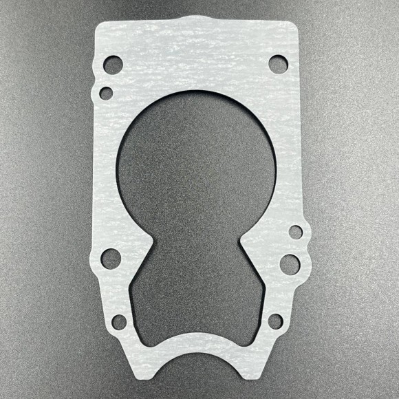 Прокладка под пластину помпы охлаждения DF225-300, DF250-300(A) (Suzuki) Прокладка под пластину помпы охлаждения DF225-300, DF250-300(A) (Suzuki)