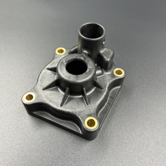 Корпус помпы охлаждения Suzuki DF40-60(A) (Suzuki) Корпус помпы охлаждения Suzuki DF40-60(A) (Suzuki)