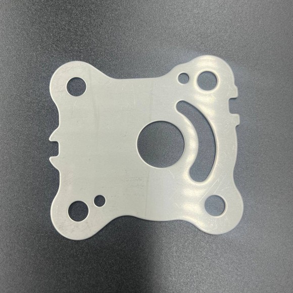 Пластина помпы охлаждения Honda BF8-20(PREMARINE)