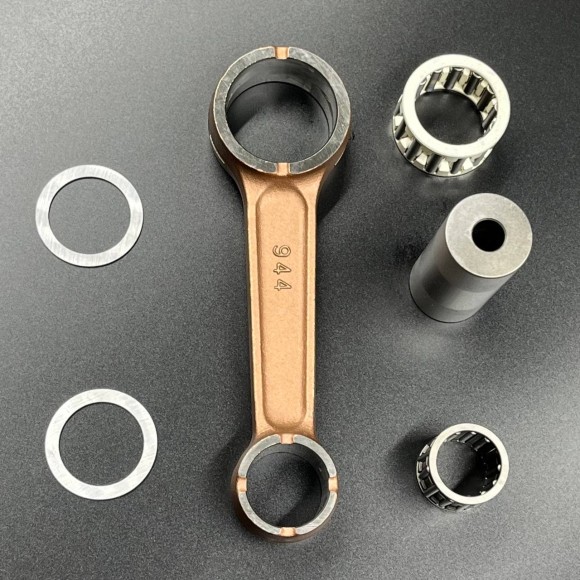 Шатунный комплект Suzuki DT40-65 (12160-94400-KIT) (KACAWA)