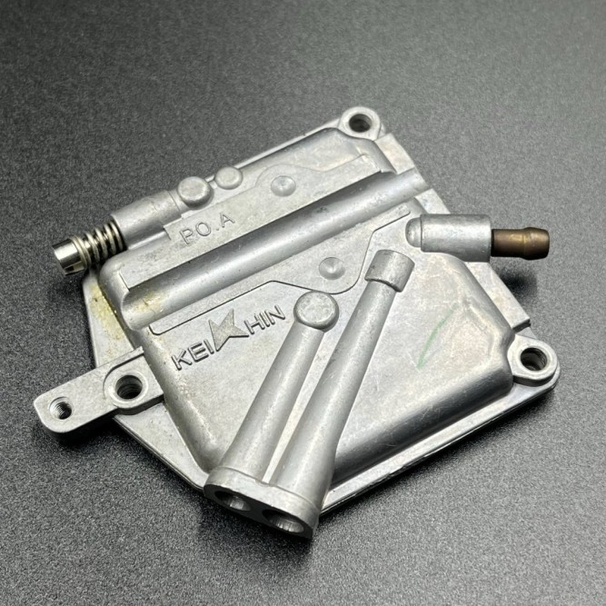 Крышка карбюратора Yamaha 40-90