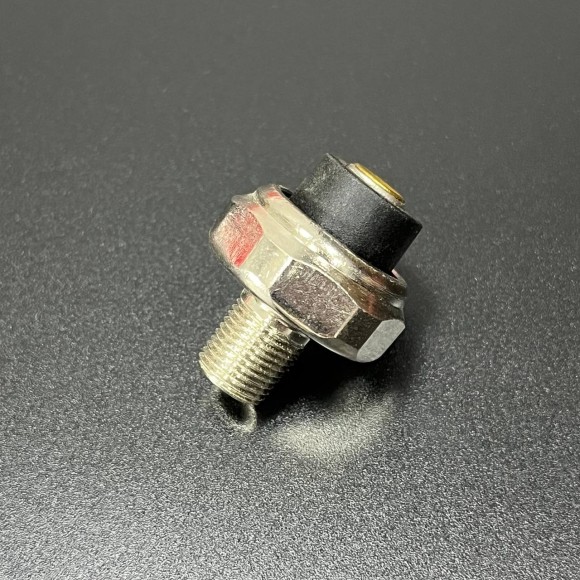 Датчик давления масла Yamaha F9.9-50 (F15-01.01.00.26) (PREMARINE) Датчик давления масла Yamaha F9.9-50 (F15-01.01.00.26) (PREMARINE)