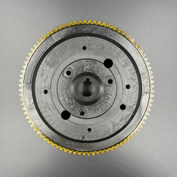 Маховик Yamaha 40X (C венцом для электростартера) (Omax)