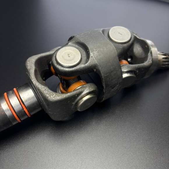 Вал карданный в сборе UNIVERSAL JOINT QS
