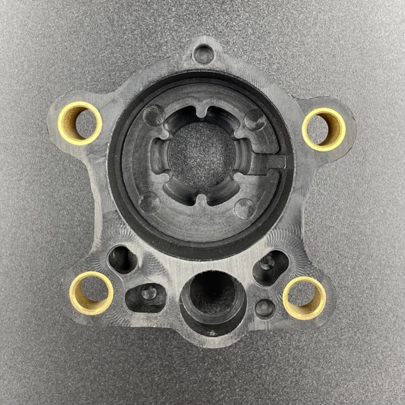 Корпус помпы охлаждения Yamaha 40-70 (Omax)