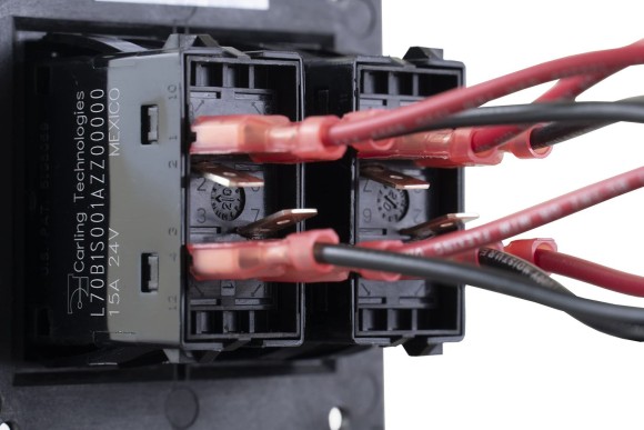 Панель управления транцевыми плитами