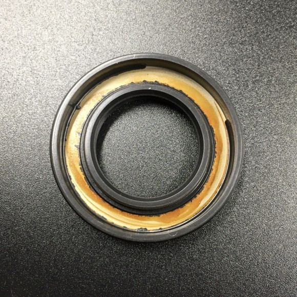 Сальник Yamaha (93102-25M52; F15-01.02.00.07) (25x44x7) (Yamaha)