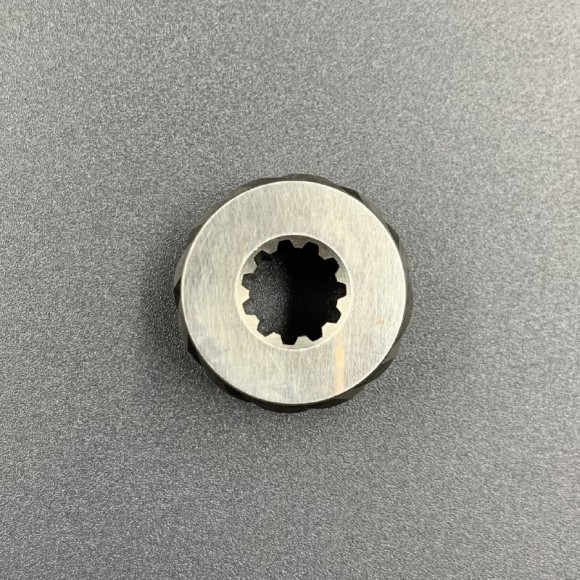 Шестерня вертикального вала (Пиньон) Honda 8-10 (41131-ZW9-000) (Honda)