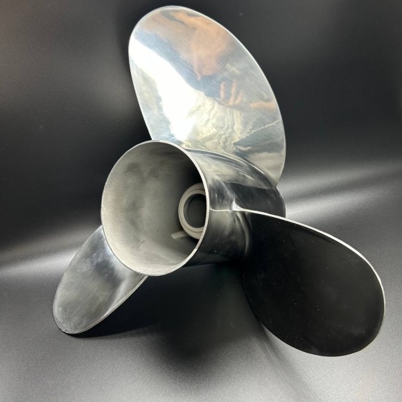 Гребной винт Mercury 150-300, ALPHA, BRAVO I (3x16x21) (8M0040402) (Сталь) Гребной винт Mercury 150-300, ALPHA, BRAVO I (3x16x21) (8M0040402) (Сталь)