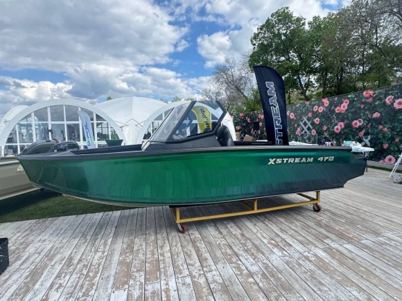 Моторная лодка, Xstream 470, изумруд c Suzuki DF90ATL