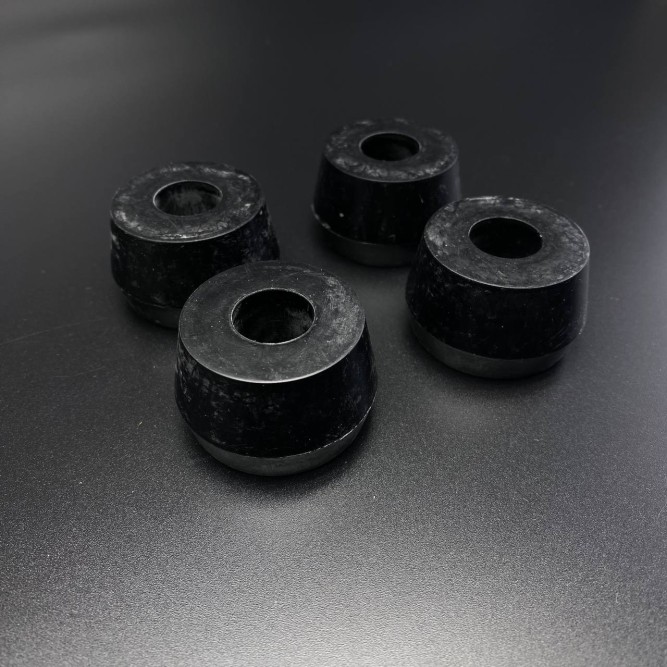 Ось гидроцилиндра стальная PIN ASSY-PIVOT (Quicksilver)