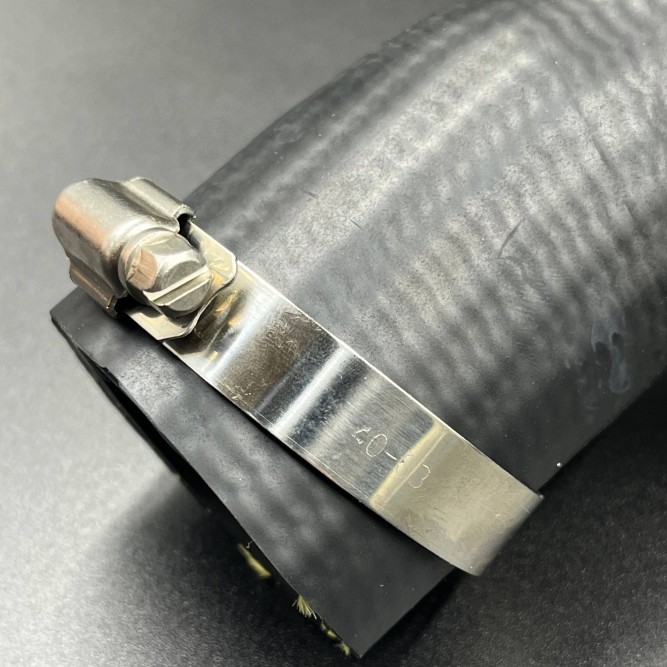 Патрубок насоса Mercruiser 4.3- 5.0-5.7 (18-7133)  (JSP)