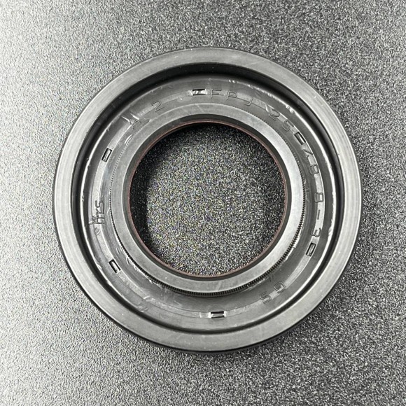 Сальник коленвала Yamaha 93102-25008