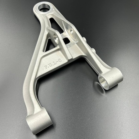 Рычаг подвески (Передний, левый, верхний) CFM X8 (ZIBO)