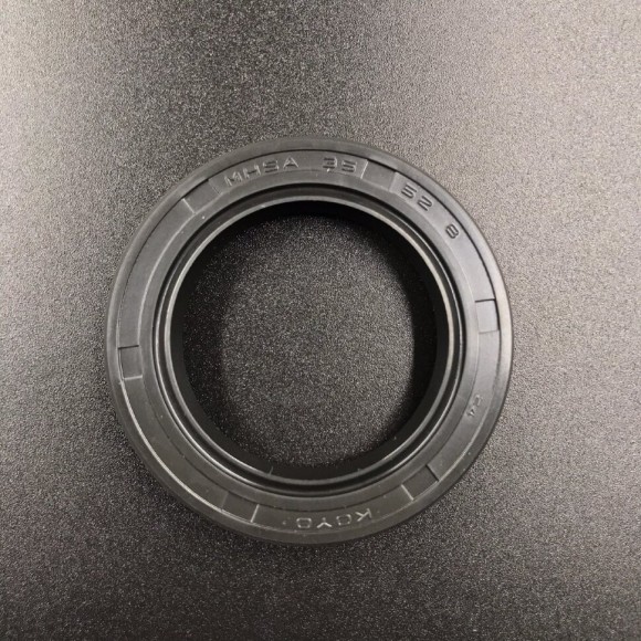 Сальник коленчатого вала Yamaha 93102-35M13