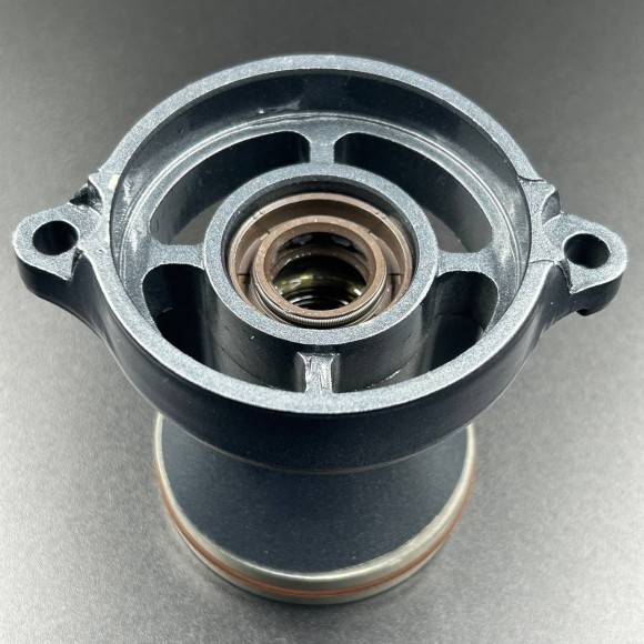 Обойма гребного вала Yamaha 9.9-15, F9.9-20(в сборе) (YUELANG) Обойма гребного вала Yamaha 9.9-15, F9.9-20(в сборе) (YUELANG)