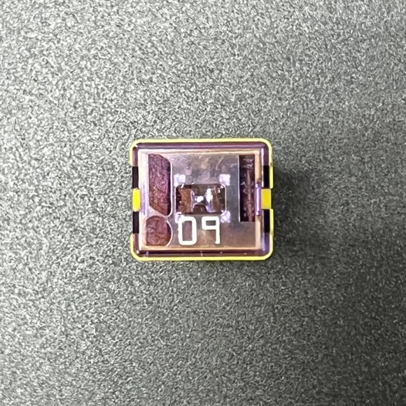 Предохранитель Suzuki DF90-300, DF100-350(A) (60A) (Suzuki)