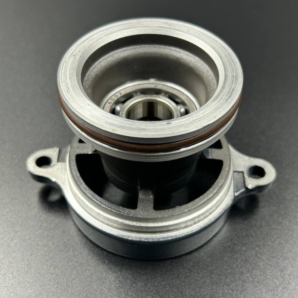 Обойма гребного вала Tohatsu 4-6, MFS6 (369S60101-1;369-60101;825118T) (в сборе) (YUELANG) Обойма гребного вала Tohatsu 4-6, MFS6 (369S60101-1;369-60101;825118T) (в сборе) (YUELANG)