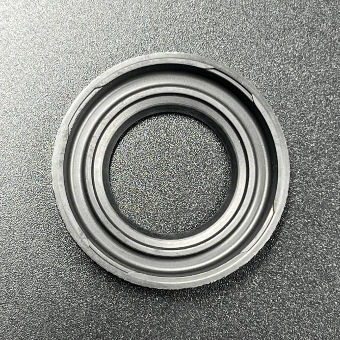 Сальник коленвала Yamaha 93106-18M01