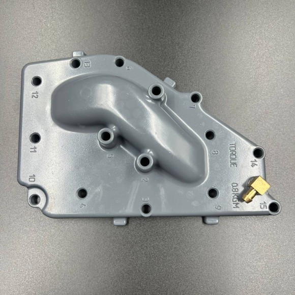 Крышка выпускного коллектора Yamaha 25-30 (YUELANG)