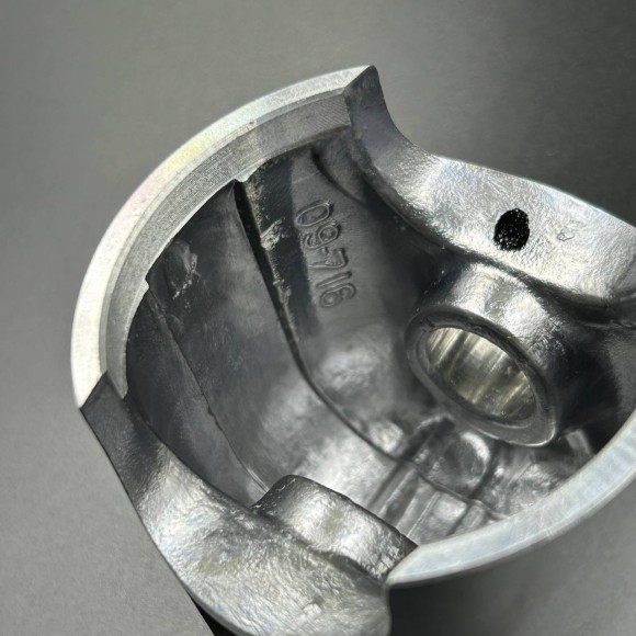 Поршневой комплект Polaris XLT600 (0.40) (KINETIX) Поршневой комплект Polaris XLT600 (0.40) (KINETIX)