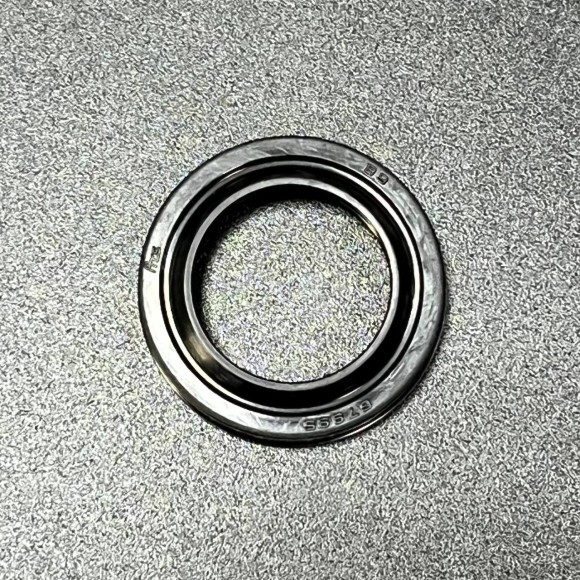 Уплотнение гидроподъемника Yamaha 40-50; F40-70 (Yamaha)