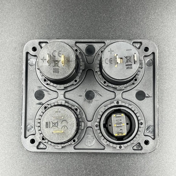 Панель управления (1 тумблер вкл/выкл, 2 USB, розетка 12V, вольтметр)(PREMARINE) Панель управления (1 тумблер вкл/выкл, 2 USB, розетка 12V, вольтметр)(PREMARINE)