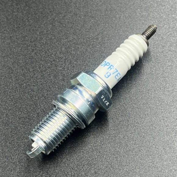 Свеча зажигания  DPR7EA-9 (NGK) 5129