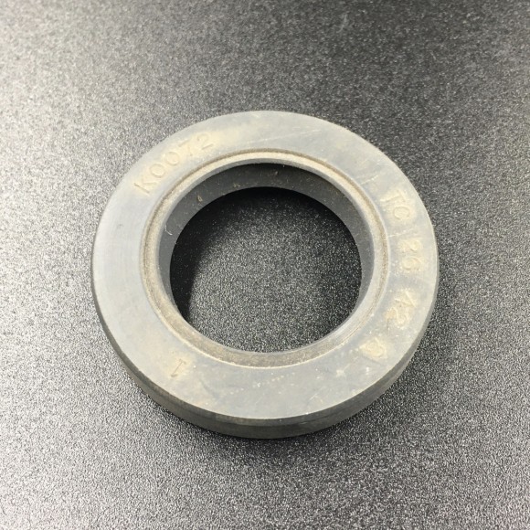 Сальник Yamaha (93102-26M27) (26x42x8) (Omax)